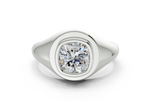 Ziora Solitaire 2.9mm Enagaement Ring