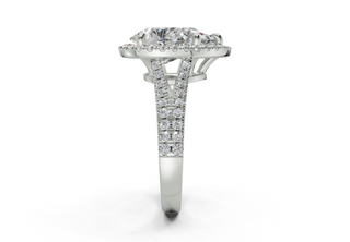 Essira Solitaire 2.5mm Enagaement Ring