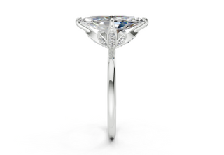 Vivienne Solitaire 1.8mm Enagaement Ring