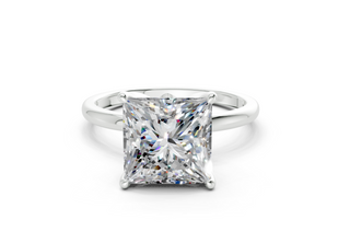 Vivienne Solitaire 1.8mm Enagaement Ring