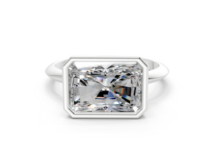 Astoria Solitaire 2mm Enagaement Ring