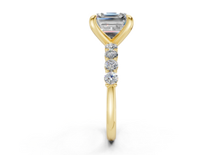 Linora Accent 2mm Enagaement Ring