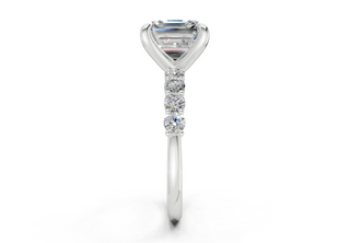 Linora Accent 2mm Enagaement Ring