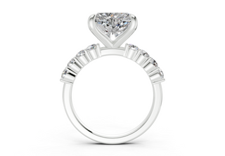 Linora Accent 2mm Enagaement Ring