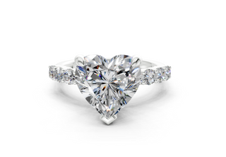 Linora Accent 2mm Enagaement Ring