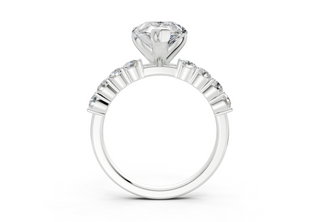 Linora Accent 2mm Enagaement Ring