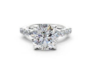 Linora Accent 2mm Enagaement Ring