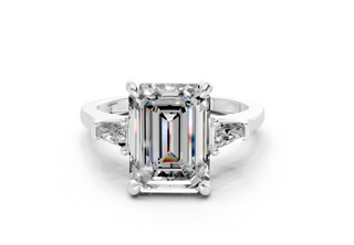 Olesia Three Stone 1.8mm Enagaement Ring