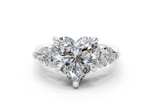 Vexia Three Stone 1.8mm Enagaement Ring