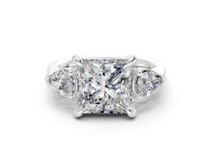 Vexia Three Stone 1.8mm Enagaement Ring