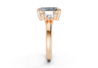 Fianna Three Stone 2.5mm Enagaement Ring