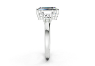 Fianna Three Stone 2.5mm Enagaement Ring